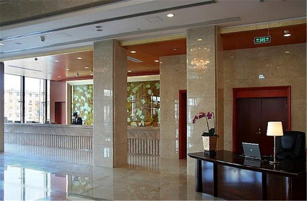 Changchun Hualida Hotel Buitenkant foto