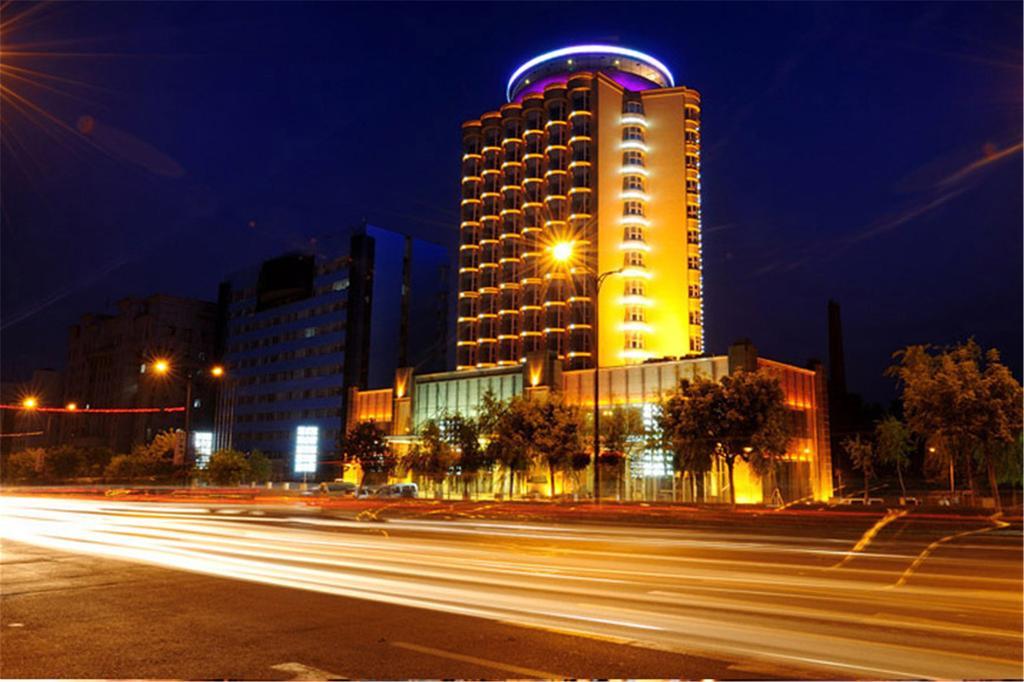 Changchun Hualida Hotel Buitenkant foto