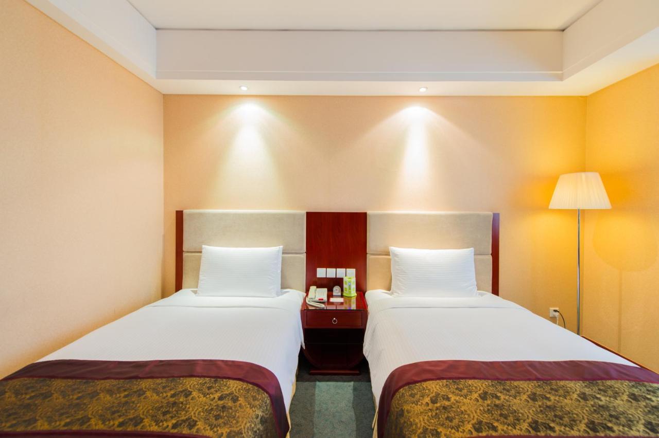 Changchun Hualida Hotel Buitenkant foto