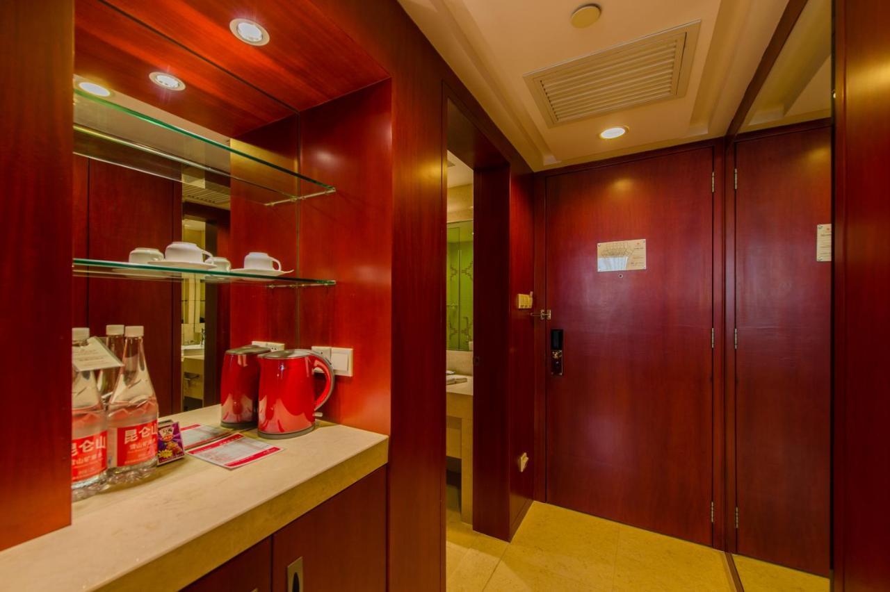 Changchun Hualida Hotel Buitenkant foto
